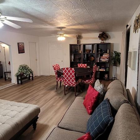 Vacation Home 3.5 Mi To Strip/Dt/Outlt Up To 8 Gst Лас Вегас Екстериор снимка