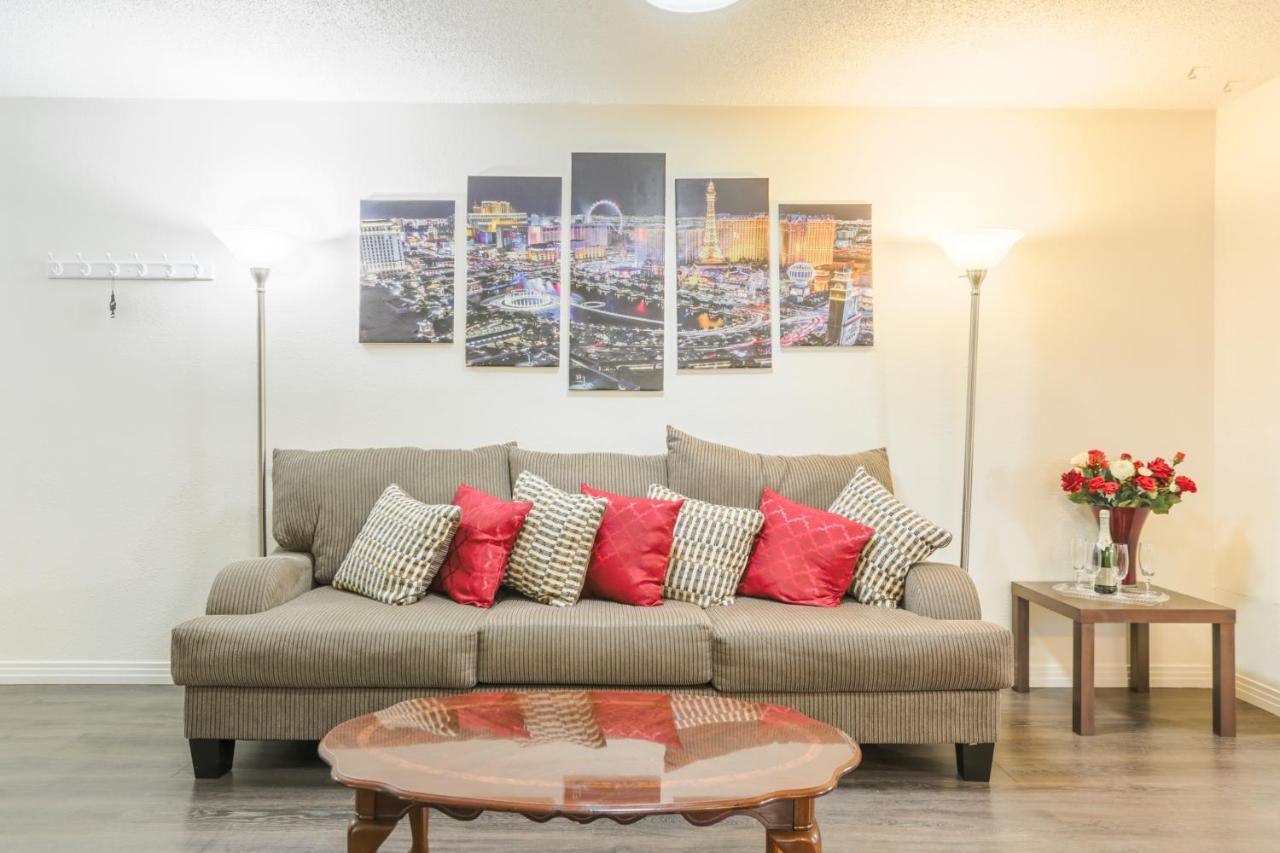 Vacation Home 3.5 Mi To Strip/Dt/Outlt Up To 8 Gst Лас Вегас Екстериор снимка