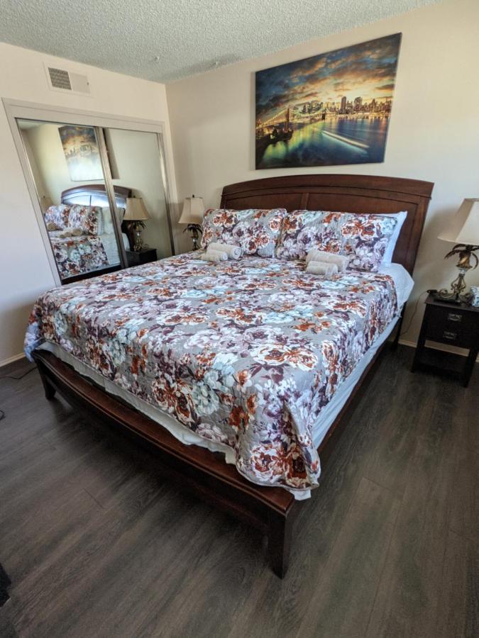Vacation Home 3.5 Mi To Strip/Dt/Outlt Up To 8 Gst Лас Вегас Екстериор снимка