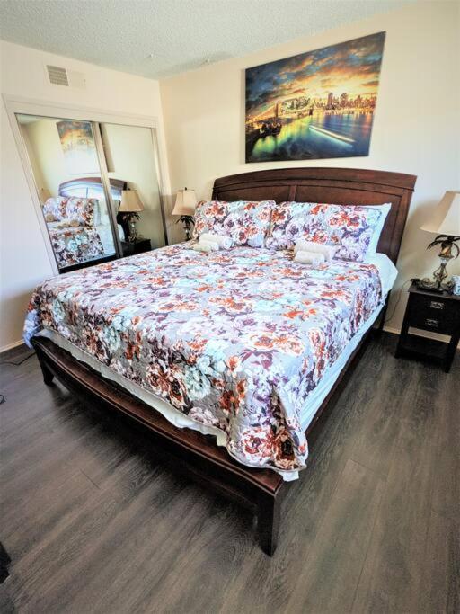 Vacation Home 3.5 Mi To Strip/Dt/Outlt Up To 8 Gst Лас Вегас Екстериор снимка