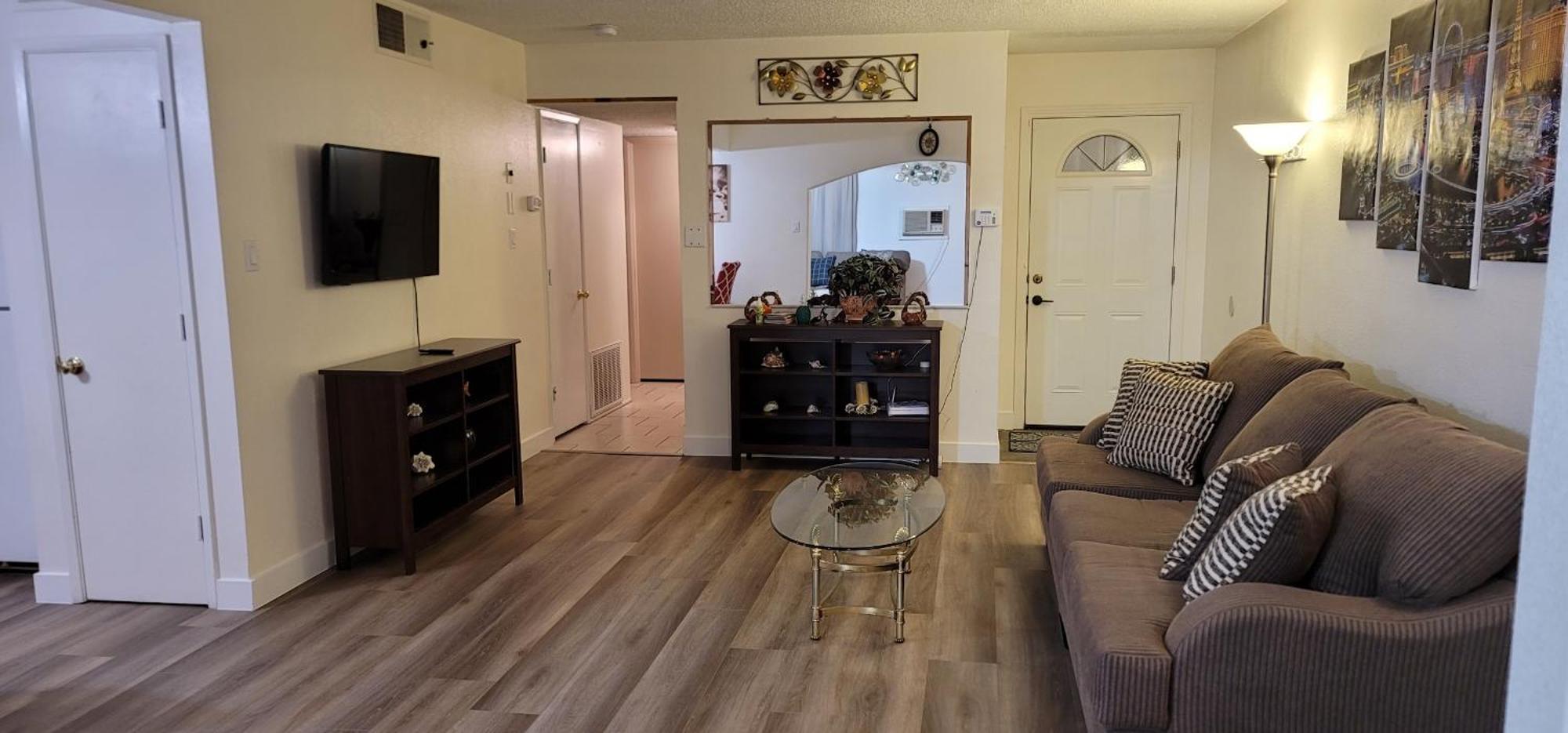 Vacation Home 3.5 Mi To Strip/Dt/Outlt Up To 8 Gst Лас Вегас Екстериор снимка