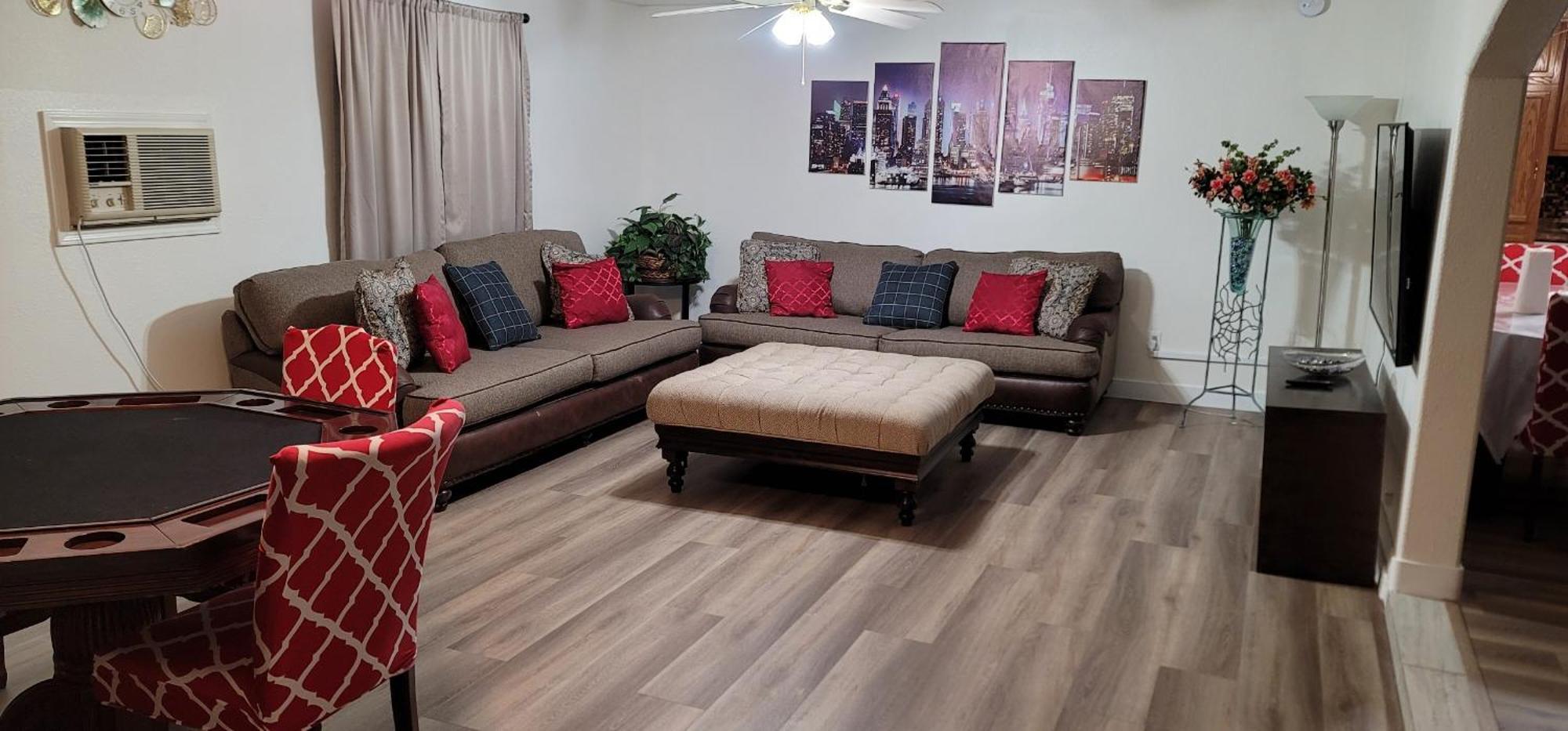 Vacation Home 3.5 Mi To Strip/Dt/Outlt Up To 8 Gst Лас Вегас Екстериор снимка